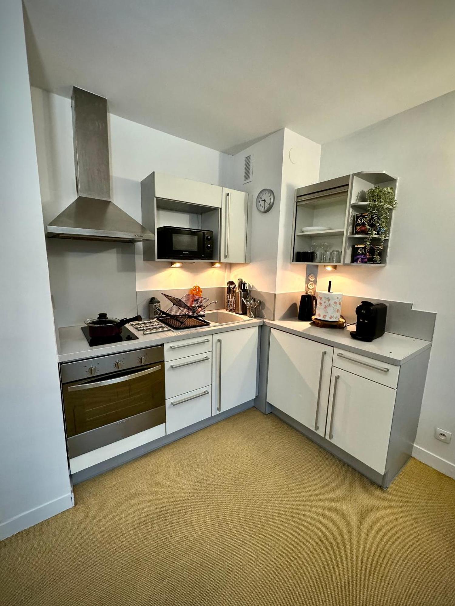 Appartement Avec Piscine Париж Екстериор снимка